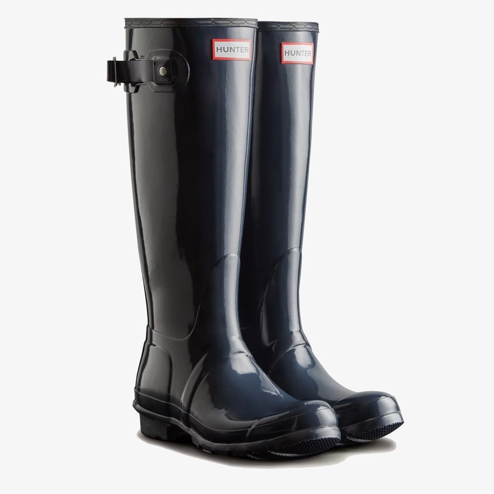 Hunter Original Tall Gloss Rain Boots in Navy